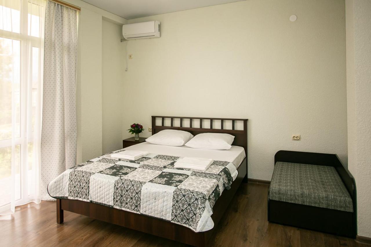 Hotel Sanzazila Gudauta Exteriér fotografie